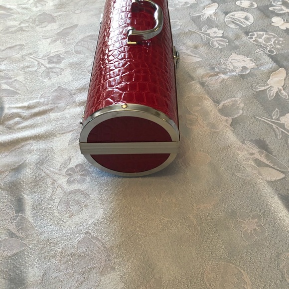 Wine “purse” carrier - Picture 7 of 7